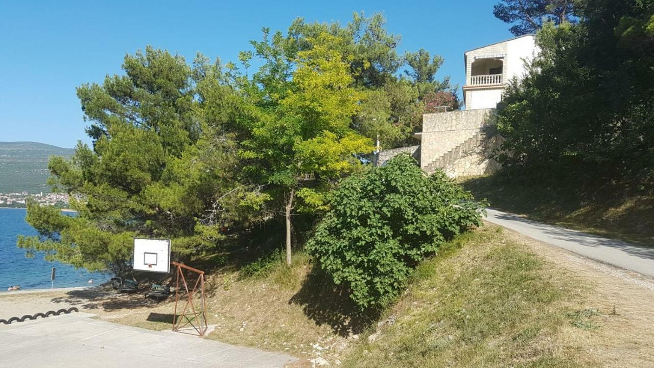 Donji Karin Apartman Karin מראה חיצוני תמונה