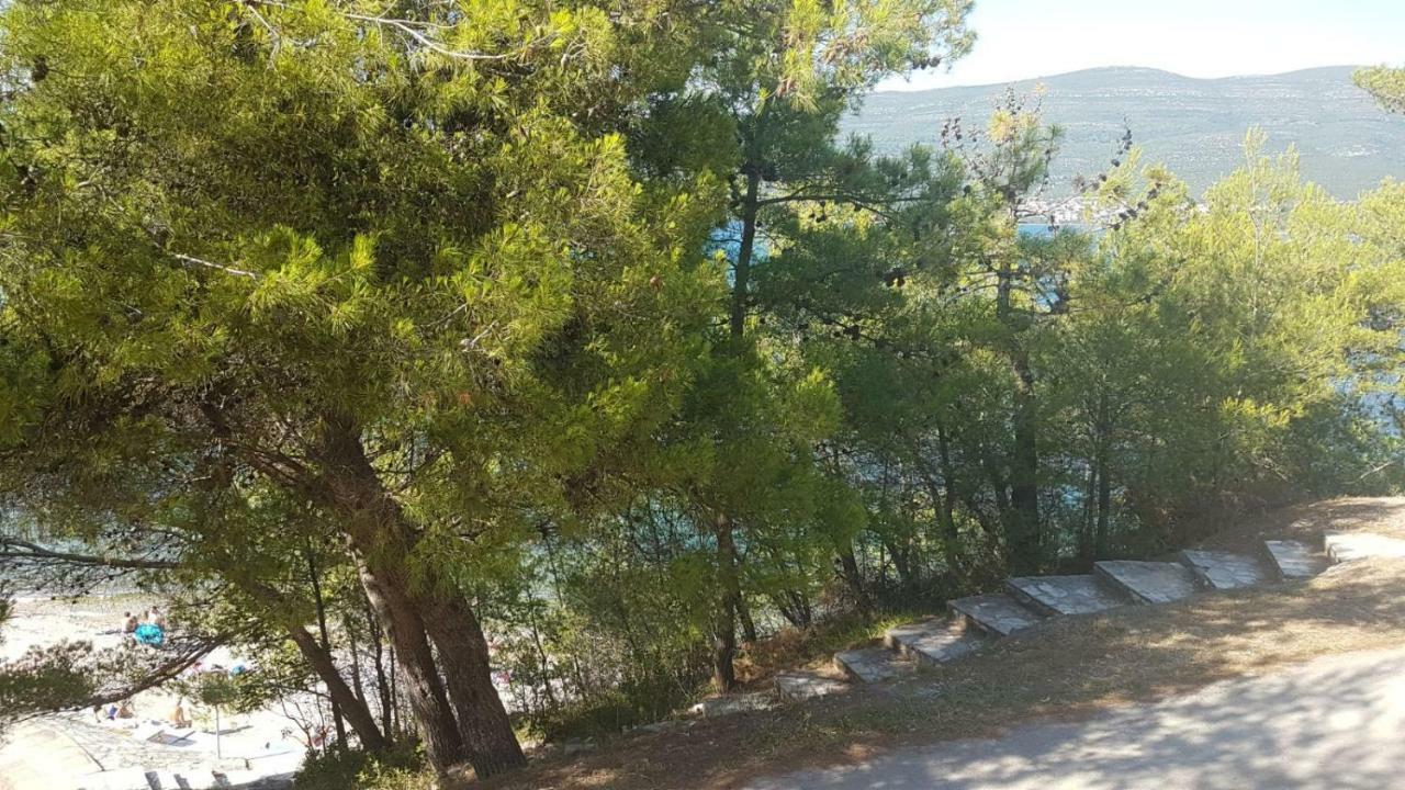 Donji Karin Apartman Karin מראה חיצוני תמונה